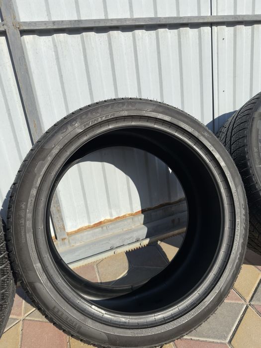 Pirelli scorpion winter r22