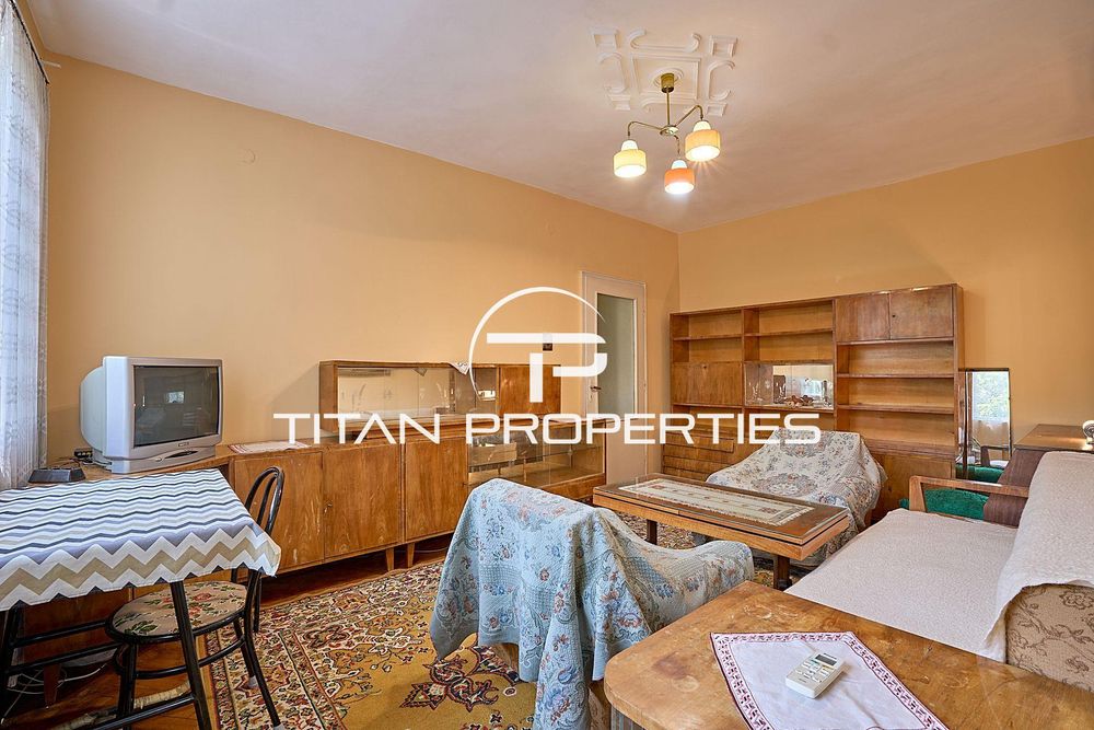 Продава се Двустаен апартамент в Пловдив, Младежки Хълм - 60 кв.м за 1182 €/кв.м - Снимка #1