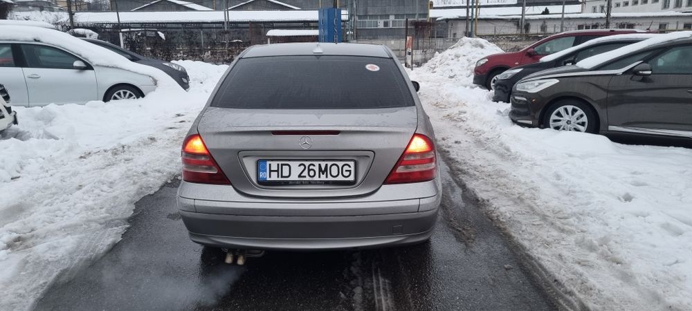 Mercedes C 180 Benzina și Gaz