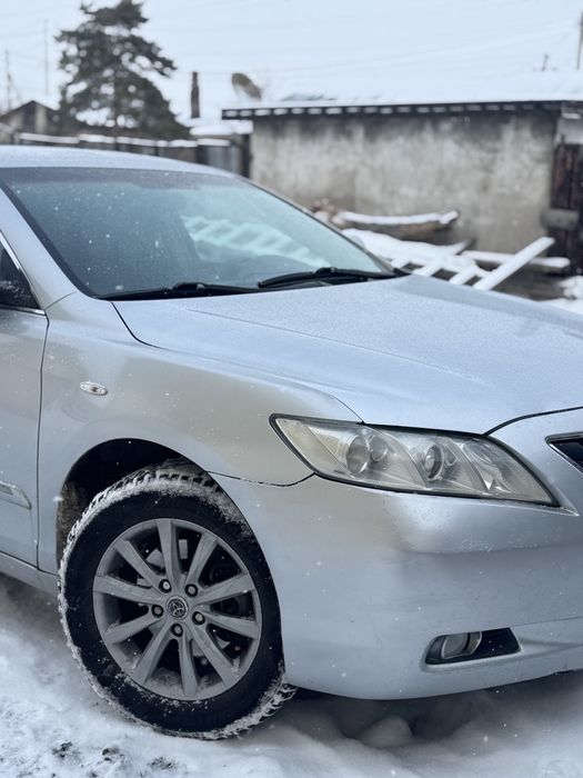 Продам диски с резиной на камри