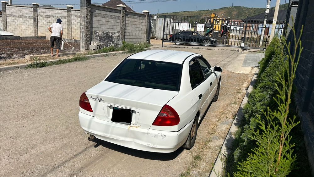 Mitsubishi Mirage