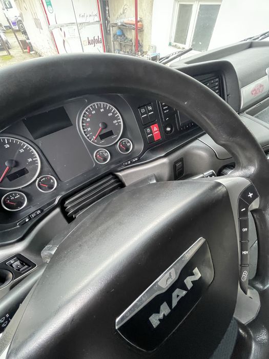 Vand sau schimb man tgx 440 standard automat intarder