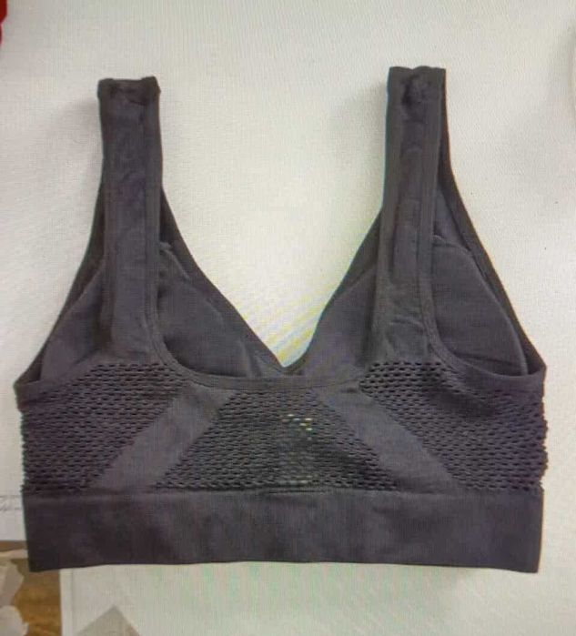 Продавам Дамски Бюстиета