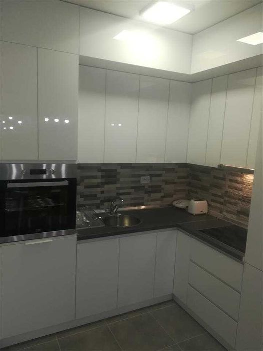 Дава се под наем Едностаен апартамент в Пловдив, Остромила - 45 кв.м за 204 € - Снимка #1