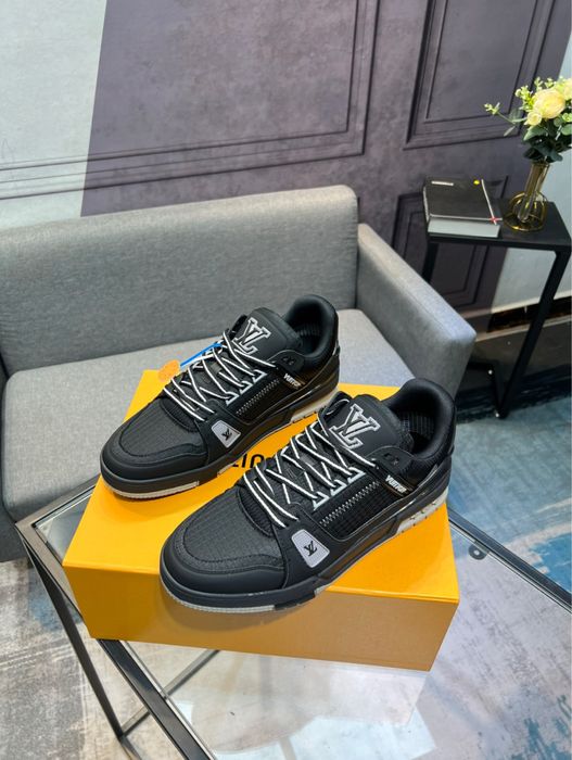 Мъжки обувки Louis Vuitton