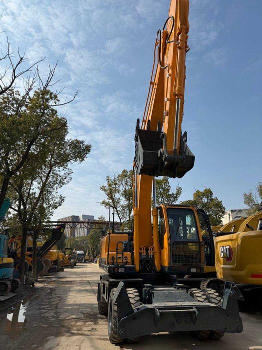 salom aleykum. Ekskvator srocha sotiladi