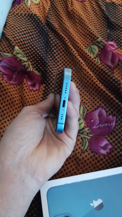 Телефон айфон 13