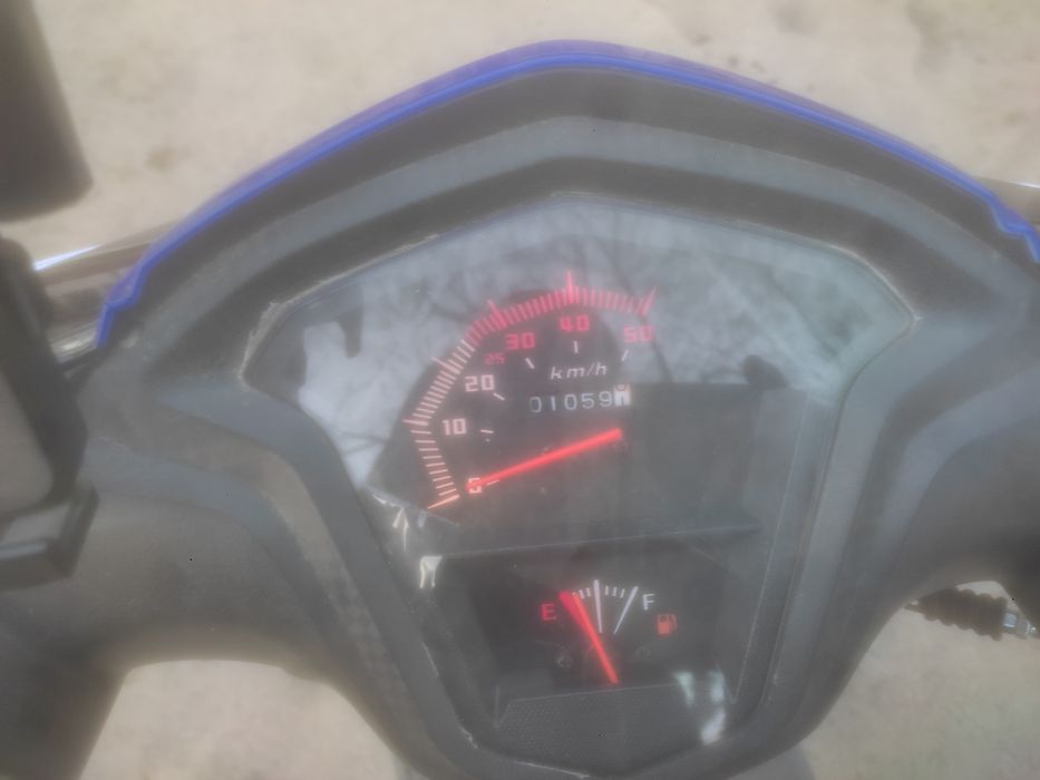 Скутер. М 8.     .