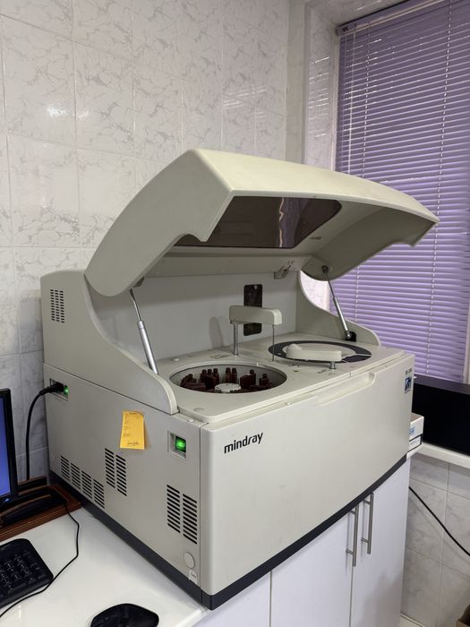 Биохимический анализатор Mindray BS 200