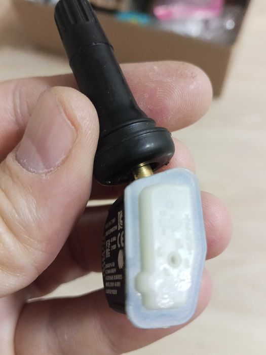 Датчик давления в шинах Шевроле