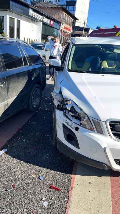 Vând xc 60 ,2009 automat