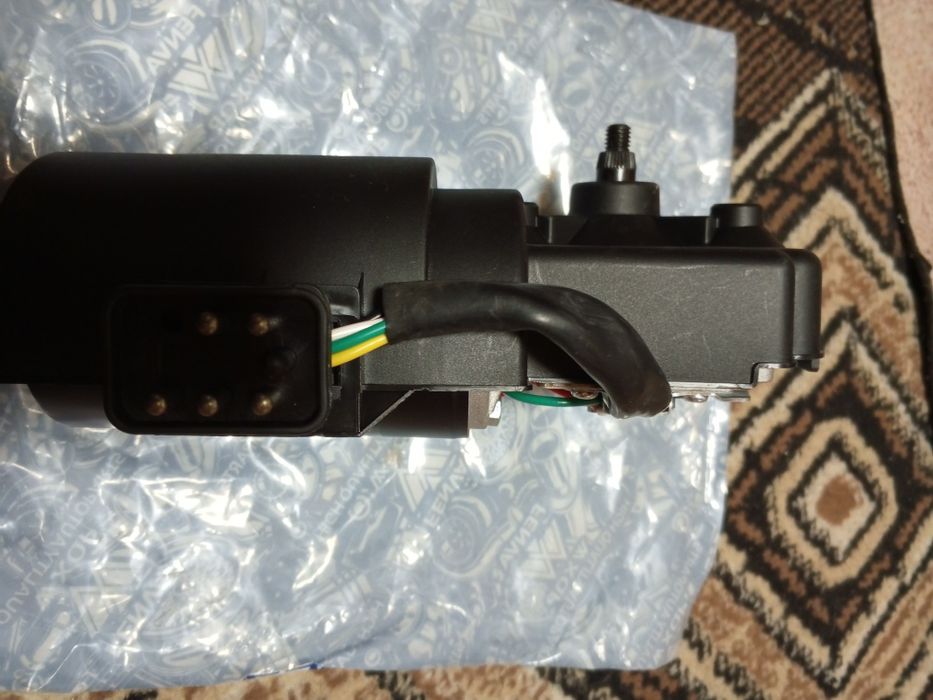 Моторчик дворника