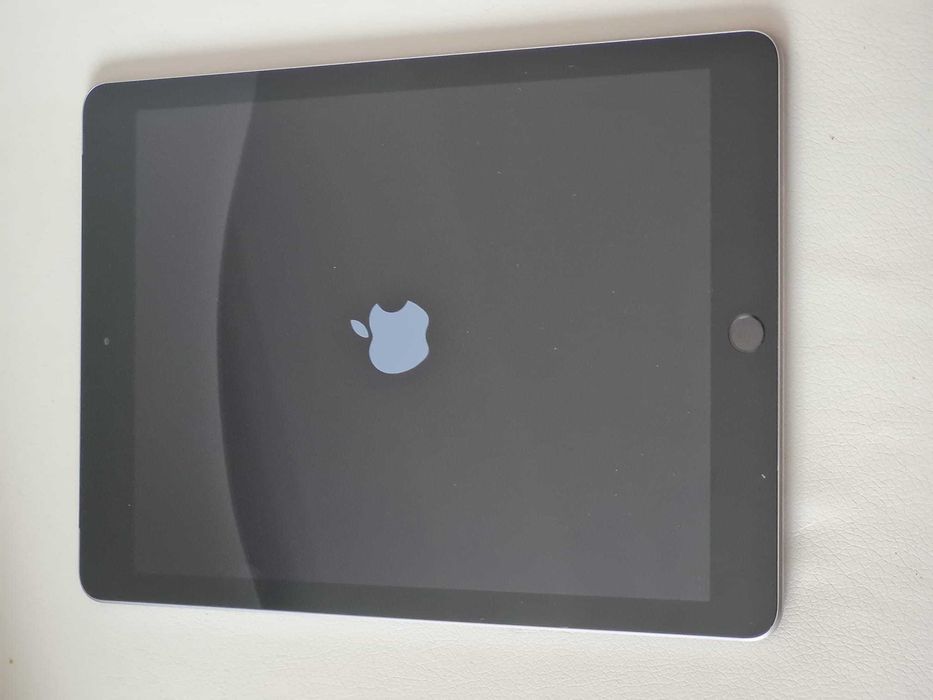 iPad (a 6-a generație) Cellular + Wi-Fi