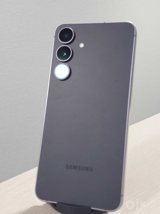 Samsung Galaxy S25FE 128gb 5G Состояние отличное !