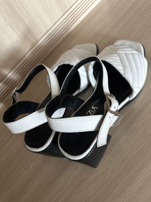 босоножки MAGZA