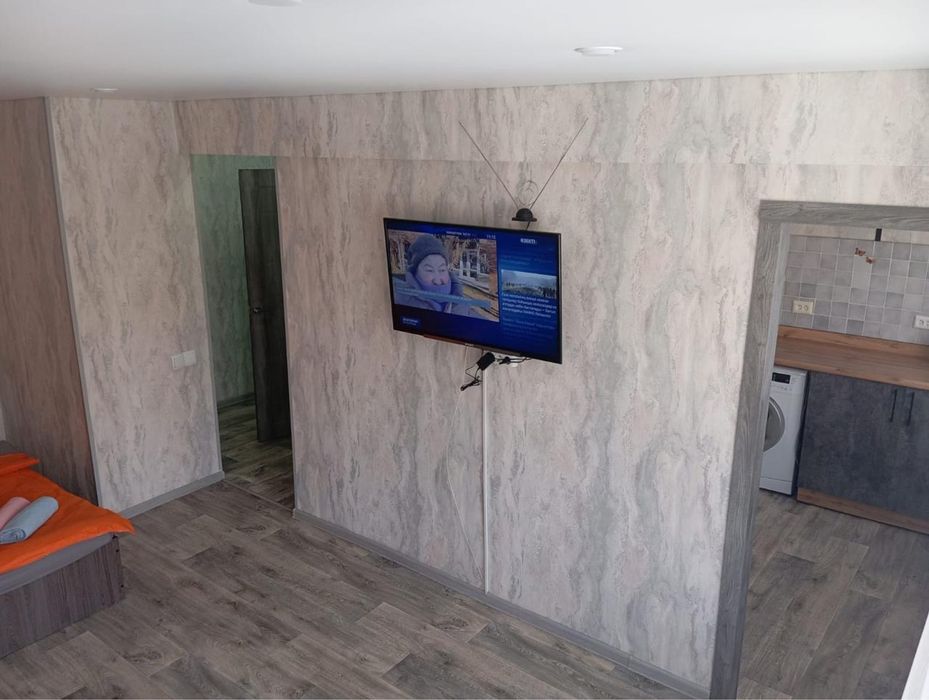 Сдается 1.5 по улице Бурова 21