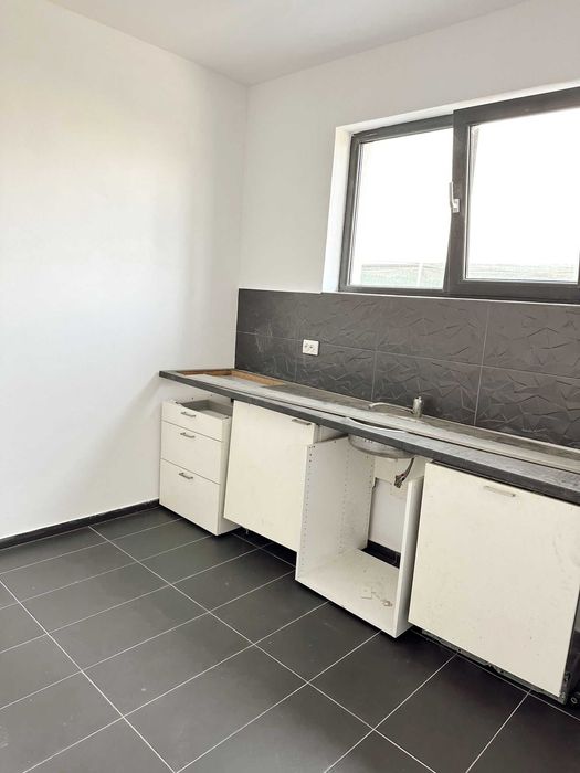 showroom / spațiu comercial 350 mp – Târgu Jiu, lângă RAR, Dedeman