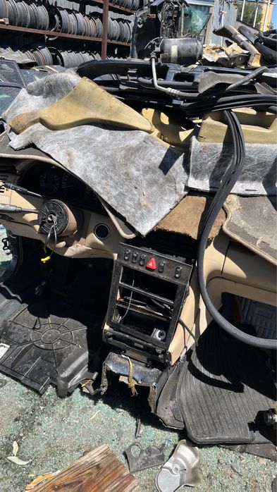 Запчасть Мерседес 210 124