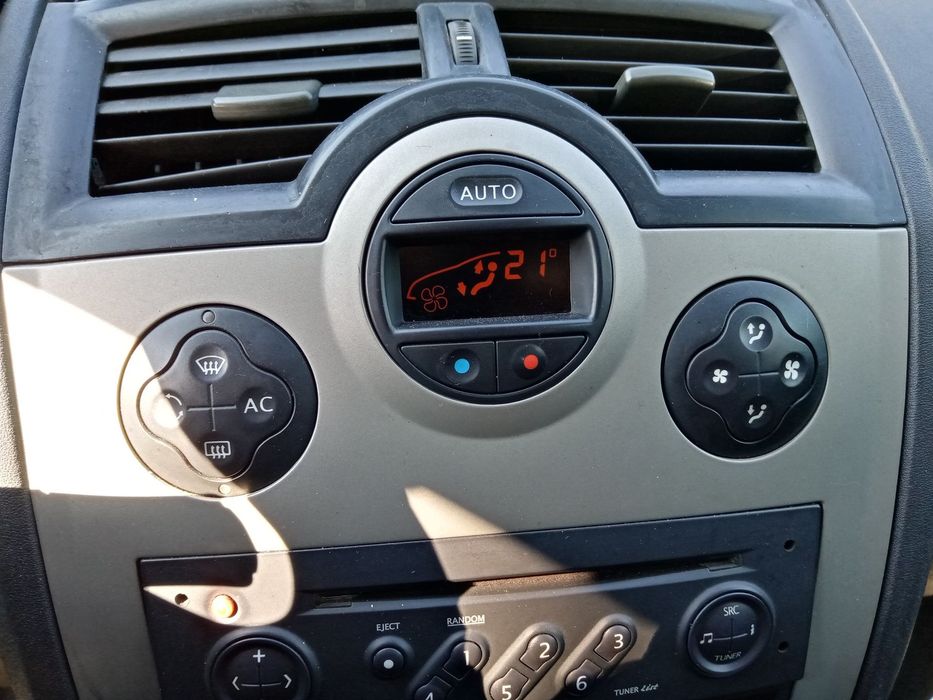 Dezmembrari  Renault MEGANE 2  2002  > 2012 1.9 dCi (BM0G, CM0G) Moto