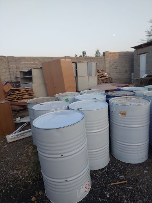 Продам бочки металлические