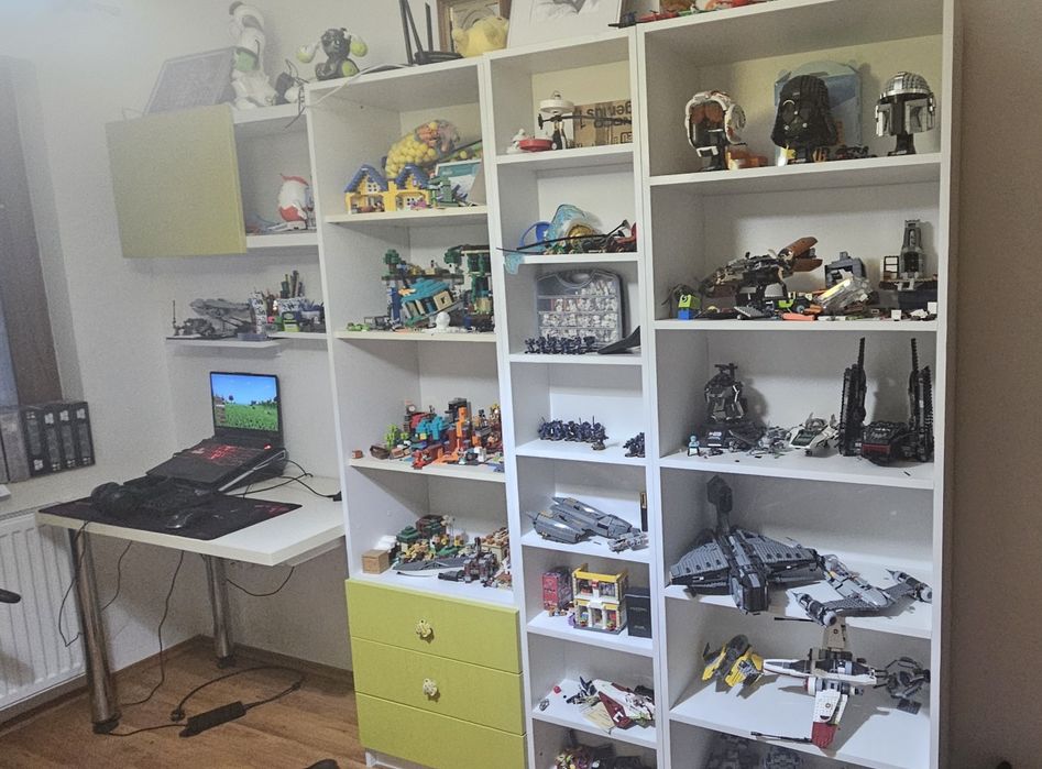 Vand mobila camera copil din MDF cu pat rabatabil pe perete