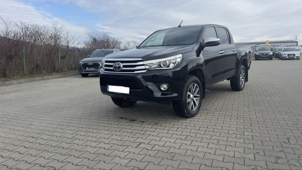 Vand toyota hilux invincible