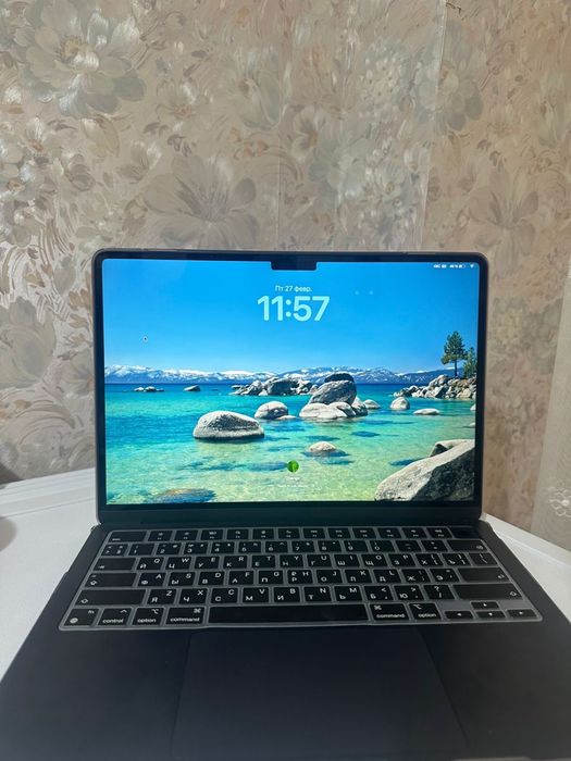 Macbook M4 air 13.6