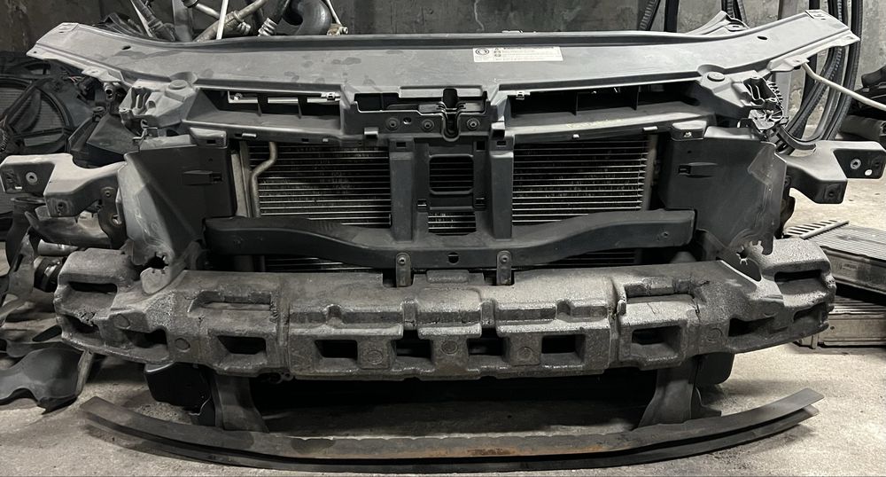 Маска панел радиатори VW Passat B6 2006/2011