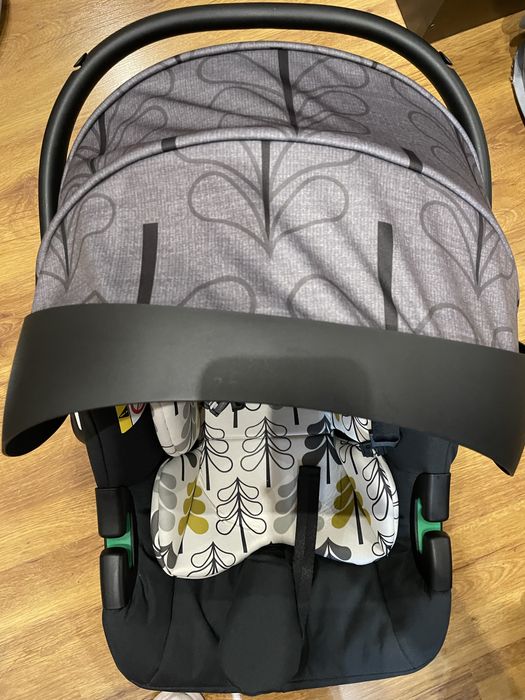 Кош за новородено Cosatto с база Изофикс