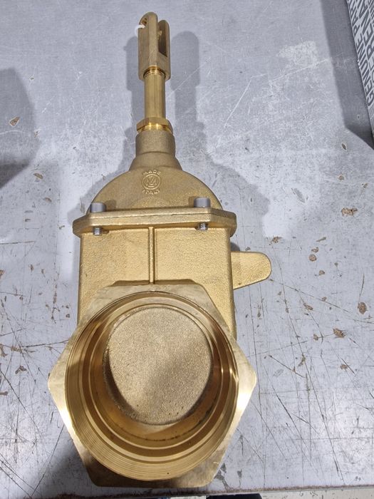 Vana robinet 4 toli import Italia original preț 1150 lei cu tva se poa