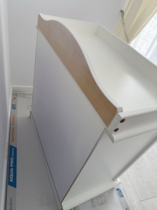 vand mobilier din lenn masiv , camera copil . cumparat de la  Mothercare .