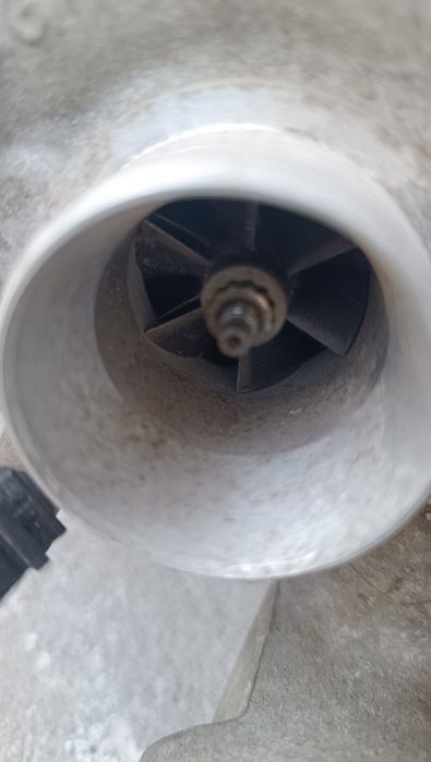 Продавам ОРИГИНАЛНО турбо 
GT 1749 VA