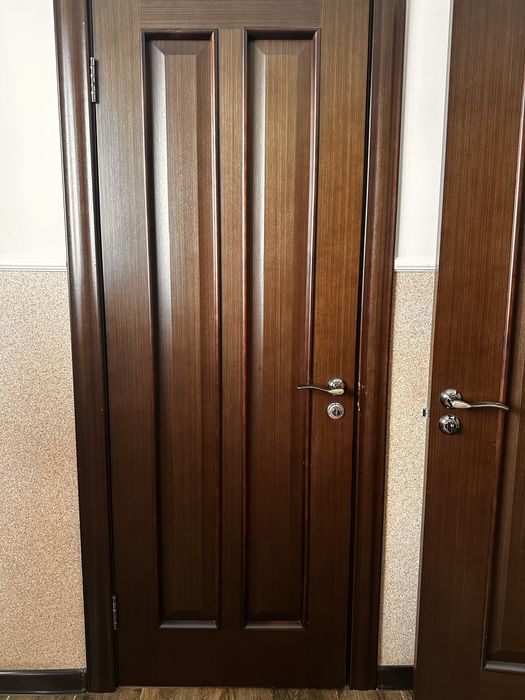 Межкомнатные двери дерево