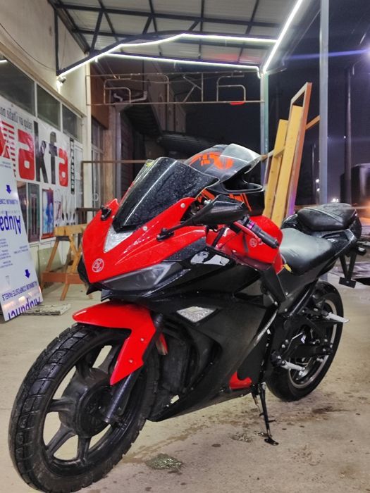 Yamaha r3 elektro bike