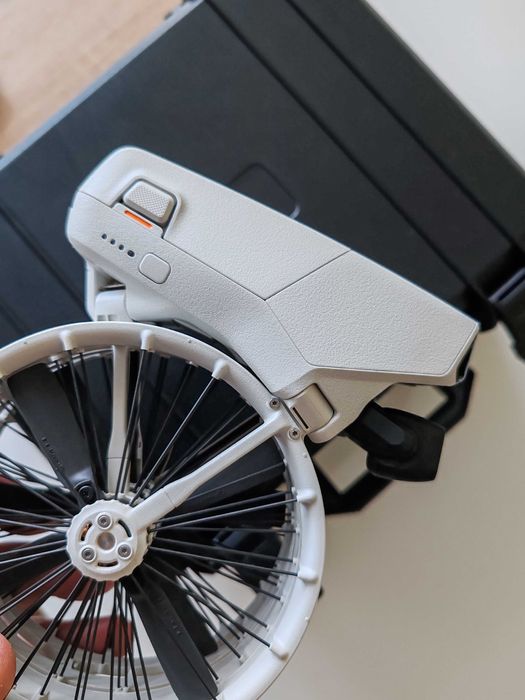 Дрон DJI Flip Flow Flow Flow Flow Flow Flow Flow Flow Flow Flow