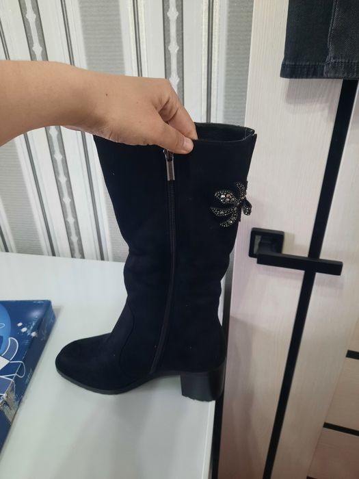 Замшевые сапоги 40размер