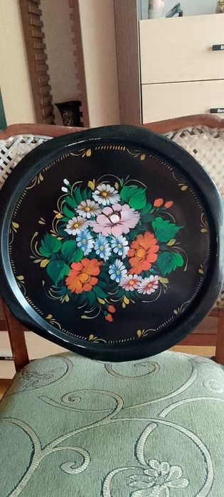 Винтажный металлический поднос.