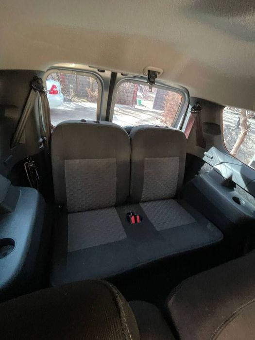 ларгус 2021 срочна сотилади 11000$