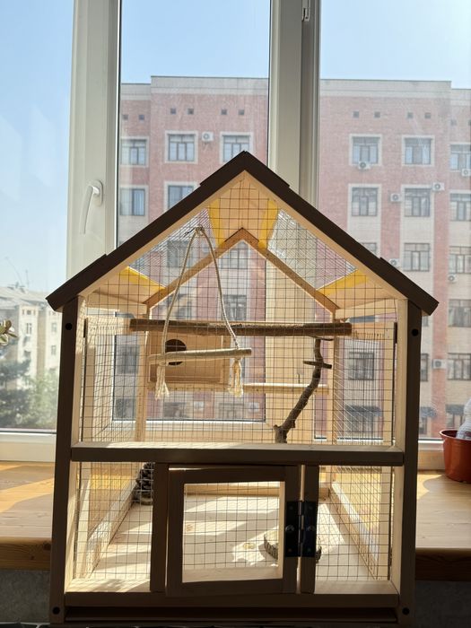 Клетка для птиц с домиком