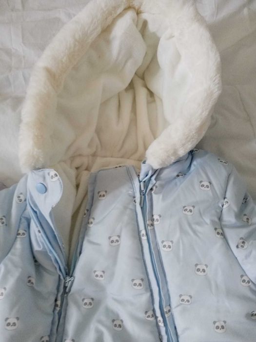 Vand lot haine si incaltaminte, patut+masa de infasat copii 0-4 ani