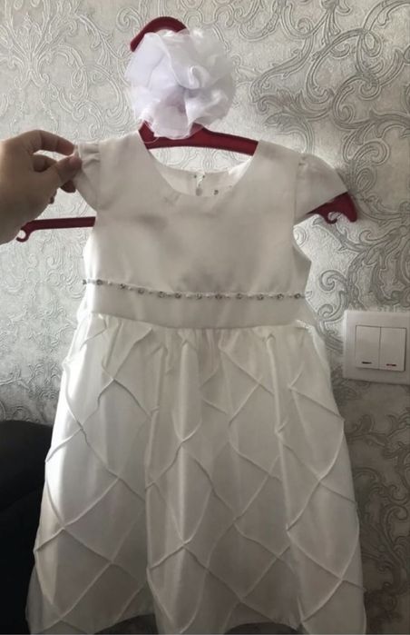 Продам платье для девочки