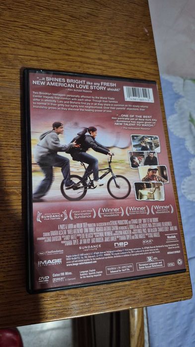 DVD romantic premiat Don’t Let Me Drown– original SUA