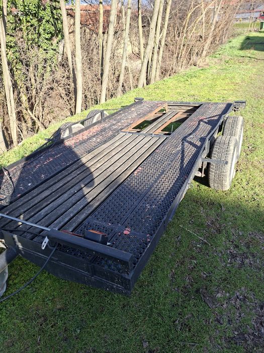 Платформа с Регистрация