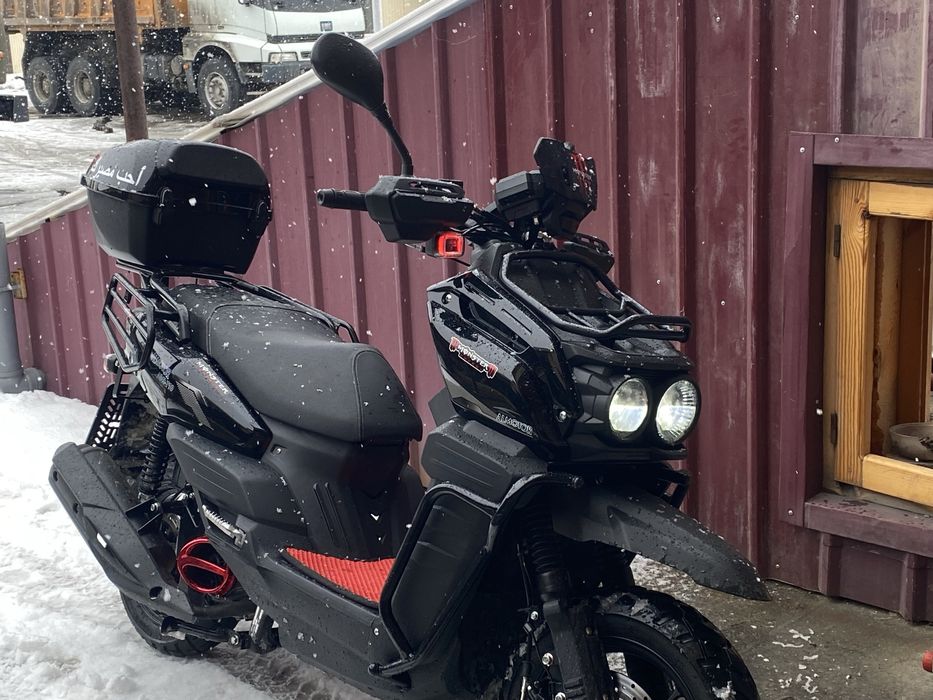 Продам мопед танк