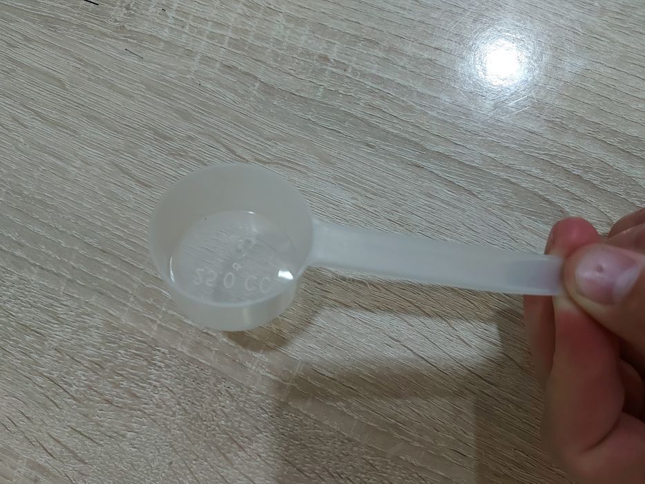 Пластиковые ложки