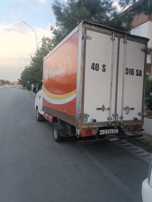 Hyundai Porter sotiladi.