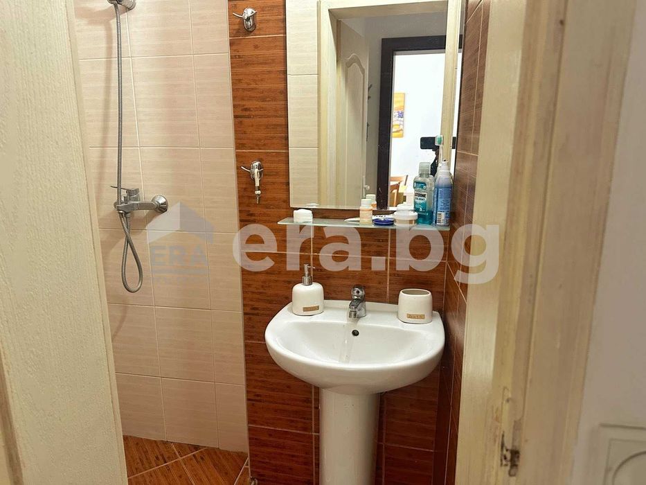 Продава се Четиристаен апартамент в Варна, Гръцка махала - 104 кв.м за 3366 €/кв.м - Снимка #7