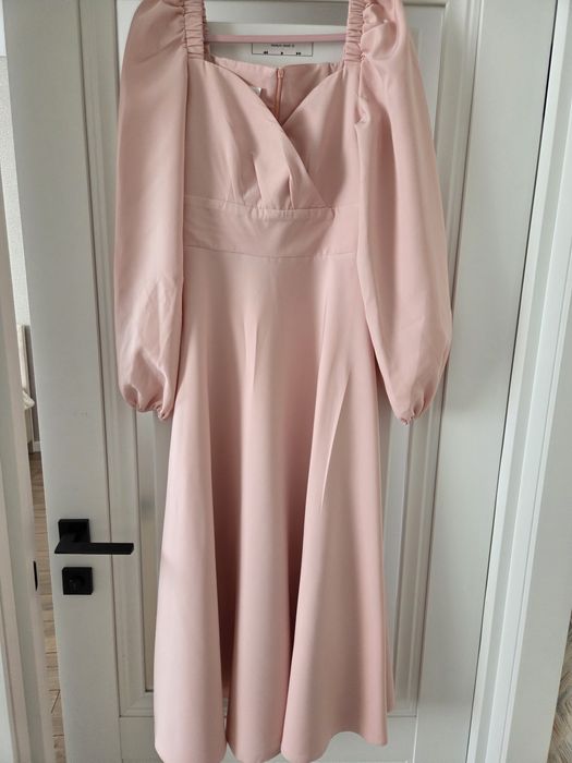 Продам платья почти новые