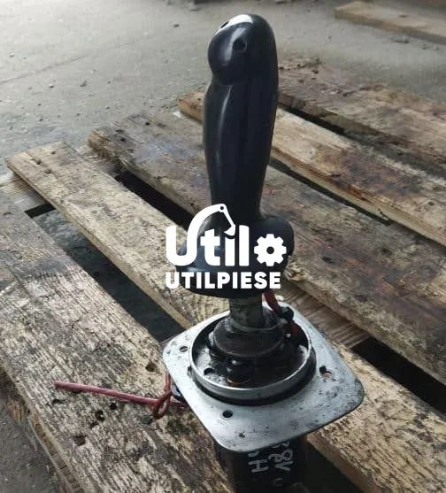 joystick hitachi ex27u ex30u ex35u ex40u ex50u + piese hitachi