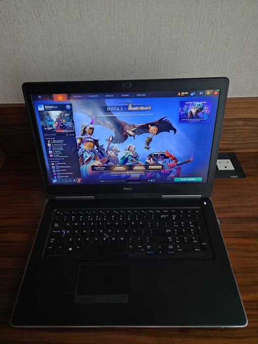 Oferta: Laptop Dell Precision 7720 Intel I7, monitor 17" IPS